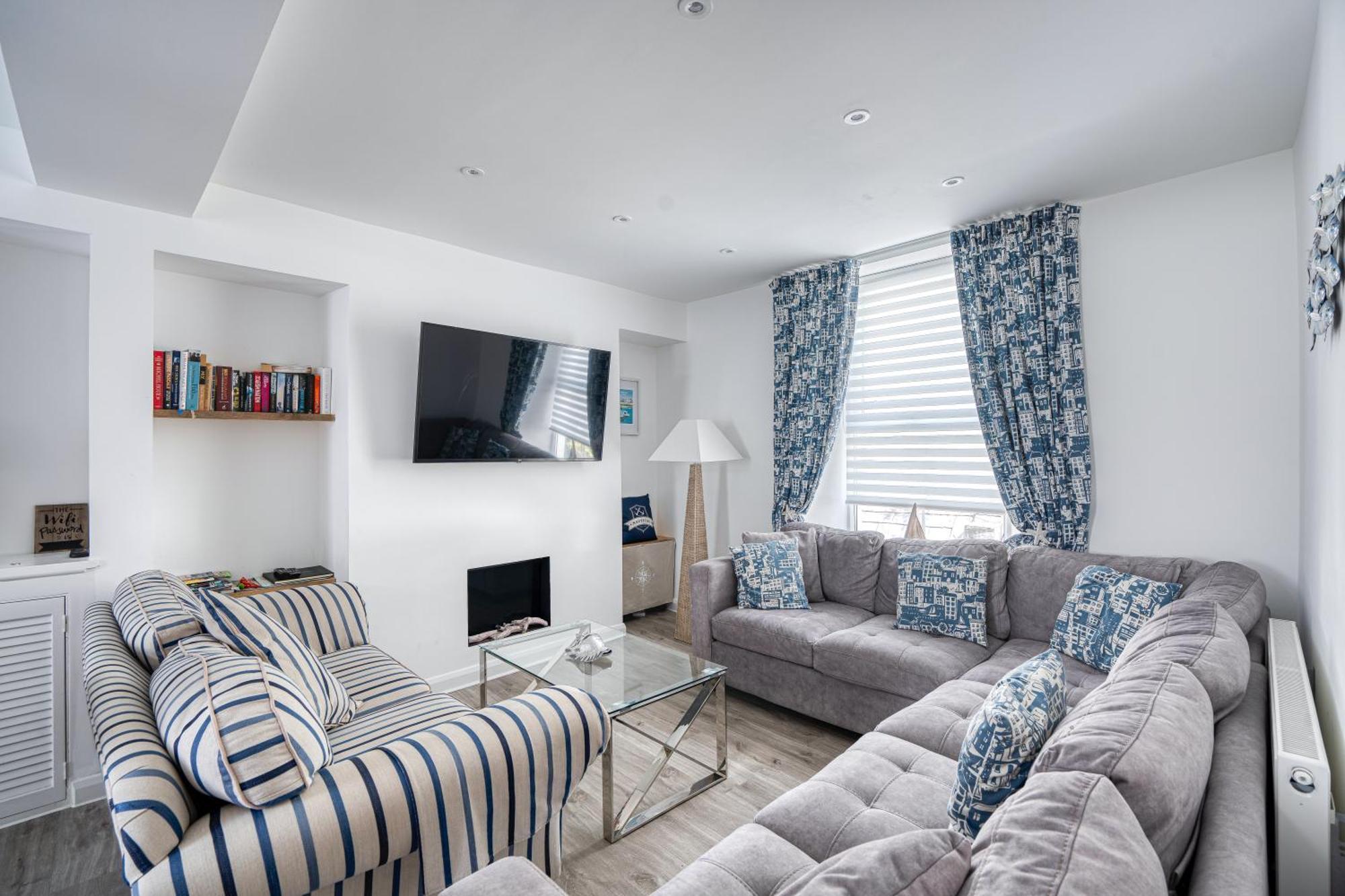 Quayside- In The Harbour Bowl Villa Бриксам Екстериор снимка